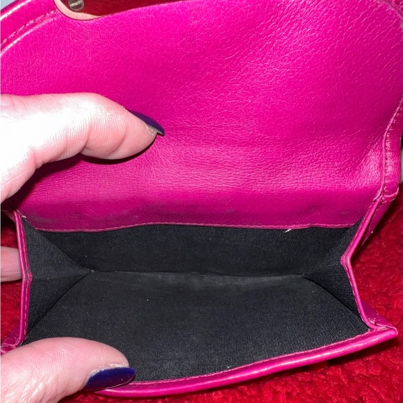 CHRISTIAN DIOR AUTHENTIC PINK COMPACT WALLET WITH GOLD TONE ACCENT. EUC. - Picture 7 of 10